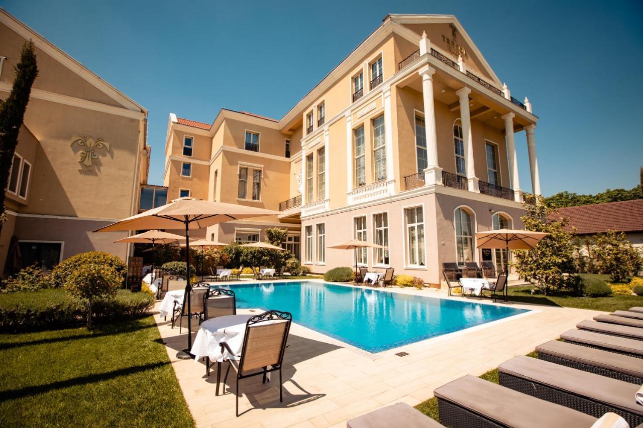 Tresor Le Palais Timisoara, Curio Collection By Hilton Hotel Exterior photo
