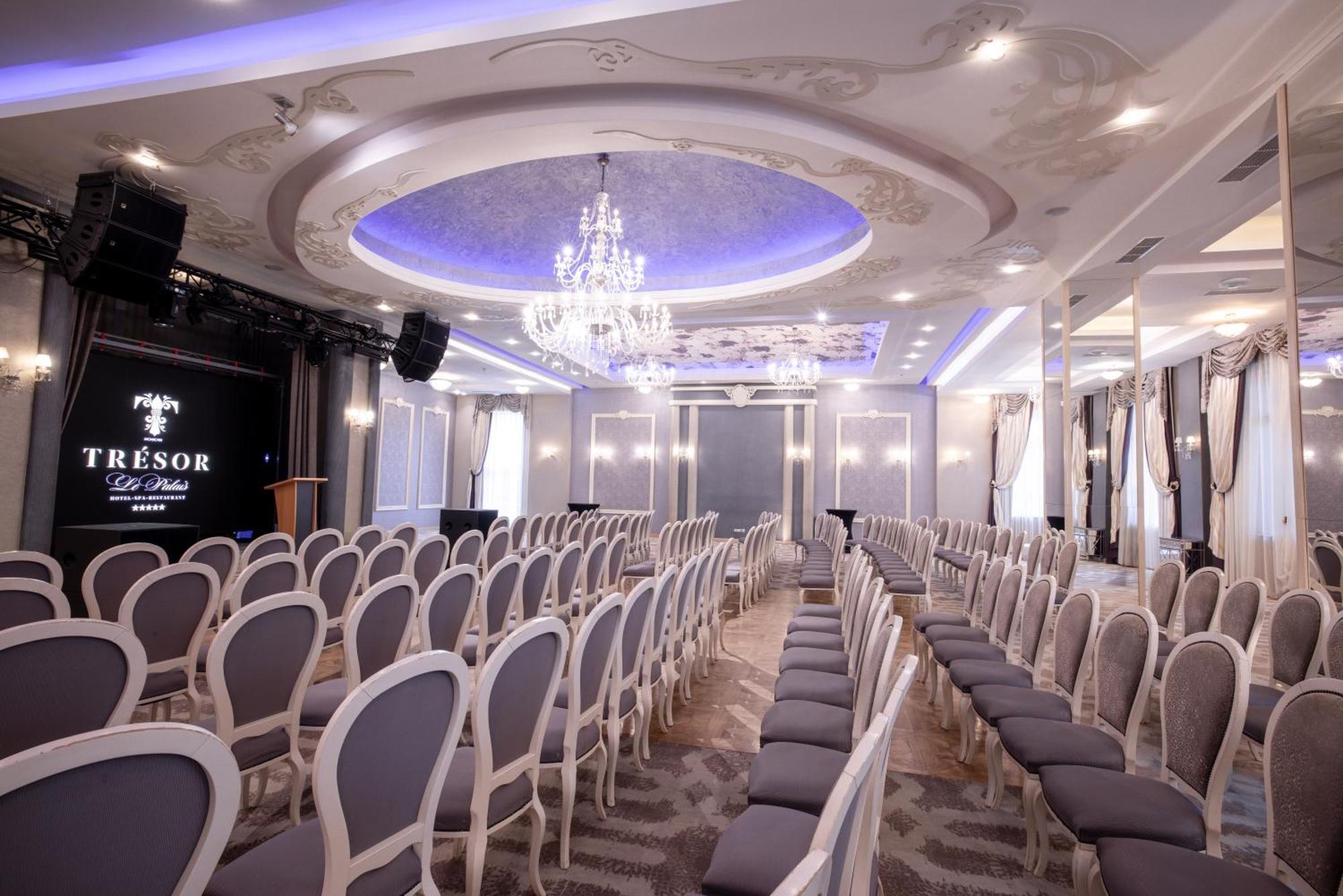 Tresor Le Palais Timisoara, Curio Collection By Hilton Hotel Exterior photo