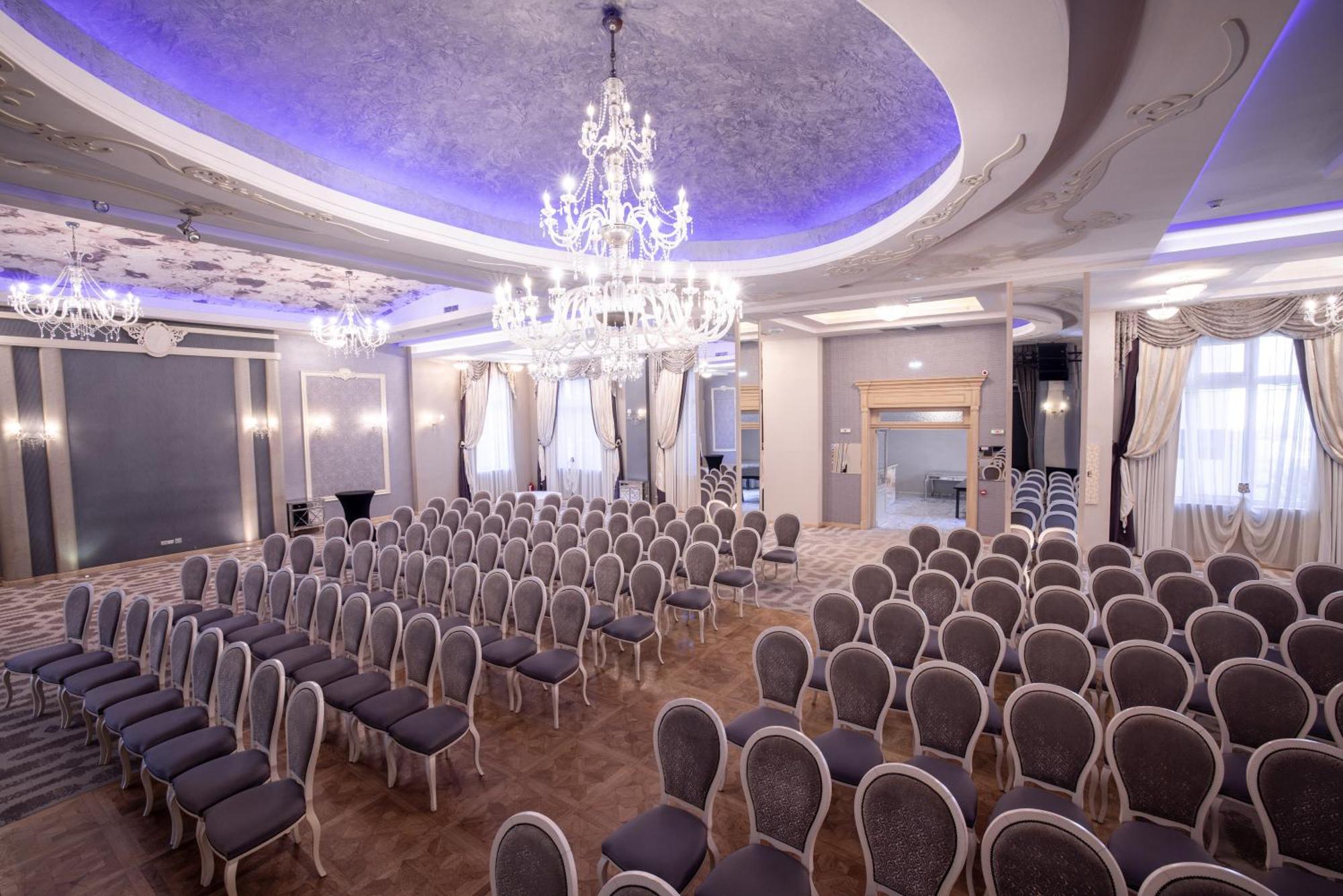 Tresor Le Palais Timisoara, Curio Collection By Hilton Hotel Exterior photo